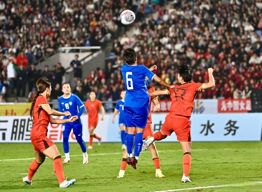 壮观场面！国际女足联赛总冠军产生