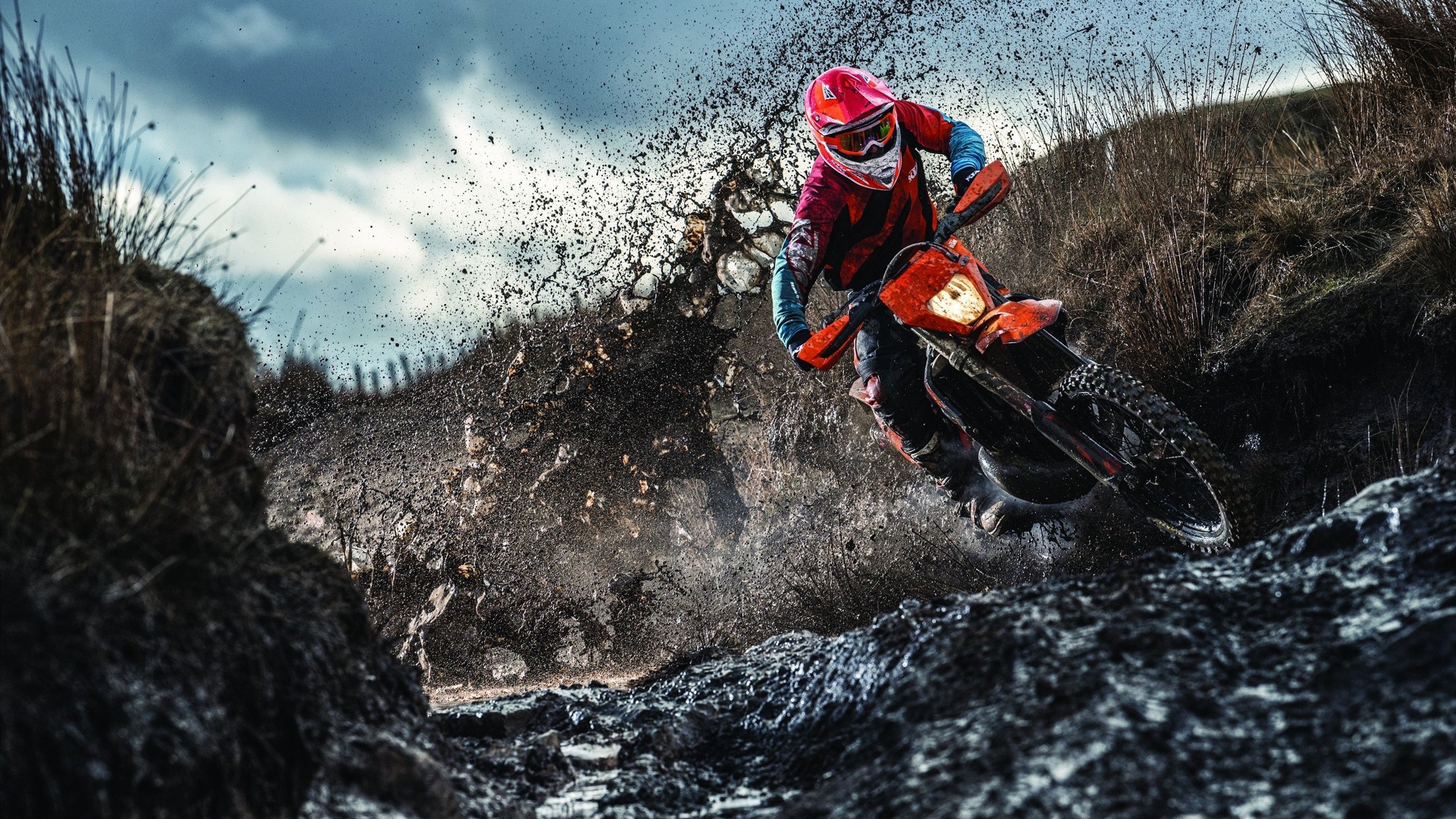  夏季联赛四强战爆出冷门！金州勇士爆冷广厦男篮，争冠形势突变